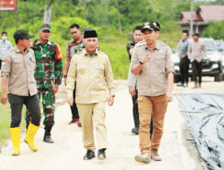 Pj Bupati Muba Cek Langsung Perbaikan Jalan Di Kec.Jirak Jaya