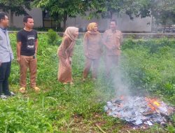 Disdukcapil Kabupaten Bandung Barat Hanguskan Ribuan KTP Yang Cetak Ulang Berubah Status
