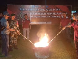 Barang Hasil Razia Di bakar Petugas Lapas dan Personil Gabungan