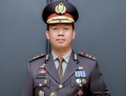 AKBP Nuswanto SH SIK MH bersama Ketua Bhayangkari Polres Mukomuko Mengucapkan Selamat Menunaikan Ibadah Puasa