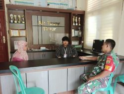 Babinsa Koramil 01/PBU Kodim 0312/Padang Monitoring Penerimaan Bansos