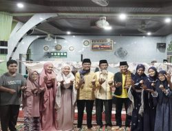 Diguyur Hujan, Ratusan Masyarakat Koto Bangun Antusias Sambut TSR 1 Kabupaten Limapuluh Kota