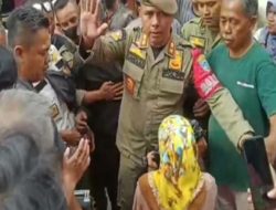 Pertanyakan Anggaran DD, Ratusan Massa Geruduk Kantor Desa Sandingtaman Panjalu Ciamis