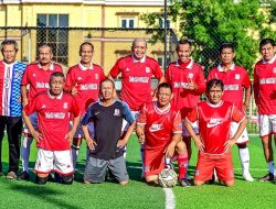 Gelar HBH di Lapangan Mini Soccer Pelita Kasih, Tim Garuda Rebut Juara 1 Liga Futsal SMANSa 80-an