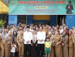 Presiden Jokowi Tinjau  SMK N 4 Kota Jambi