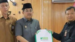 Bupati Tanjabbar Ikuti Rakor Rutin Pengendalian Inflasi Daerah Tahun 2023 Secara Daring