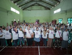 Wanita Nelayan Ganjar Deklarasi Dukungan ‘Ganjar Presiden 2024’ di Pangandaran
