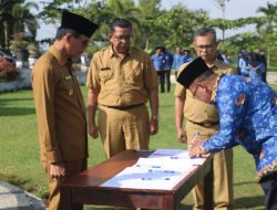 Bupati Safaruddin Serahkan 78 Petikan SK PPPK Serta Ambil Sumpah 462 ASN Jabatan Fungsional