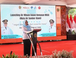 Bupati Mojokerto Louncing Air Mineral Kemasan Bersama Perumdam Majapahit