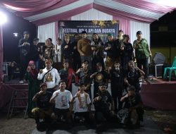 Ganjar Muda Padjajaran Hidupkan Kembali Budaya Permainan Bola Api di Garut