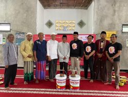 Ganjar Milenial Beri Bantuan Material untuk Pembangunan Musala di Bogor
