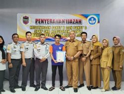 Narapidana Lapas Ciamis Terima Ijazah Sekolah Paket B