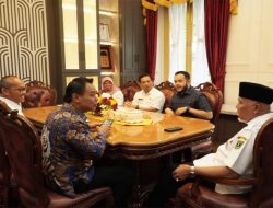 Perjuangkan Nasib Pelajar, Wako Padangpanjang dan Ketua DPRD Berjuang Hingga ke Gubernur