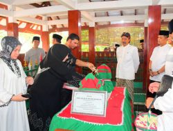 Hari Jadi Ke 401 Bupati Pekalongan Ziarah Ke Sesepuh Pangeran Mandurorejo