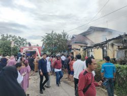 Satu Unit rumah Permanen Milik Warga di Perumnas Kampung Baru Rantauprapat Hangus Terbakar