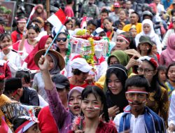 Sopir Truk Ganjar Meriahkan HUT RI Lewat Karnaval Bareng Warga di Jakarta Pusat