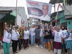 Tebar Kebaikan di Jumat Berkah, Gardu Ganjar Borong Dagangan UMKM dan Sajikan Jajanan Gratis