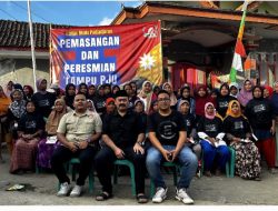 Terangi Jalan, Ganjar Muda Padjajaran Pasang Lampu JPU di Beberapa Titik di Tasikmalaya