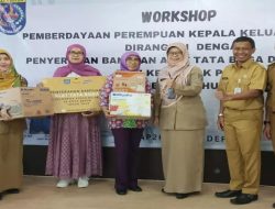 Dinas DP3AP2KB Kota Depok Berikan Paket Alat Tata Boga Untuk PEKKA