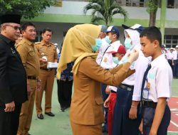 Upaya Hadapi Peningkatan ISPA, Dinkes Muba Bagi-Bagi Masker Serentak