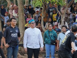 Gandeng Paguyuban Seni Jawa Barat, Ganjar Muda Padjajaran Gelar Pertunjukan Reak Kuda Renggong
