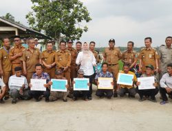 Pemkab Pandeglang Serahkan Bantuan 176 Alsintan dan Bantuan Ternak Untuk Kelompok Tani