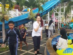 Caleg DPR RI Siti Tuti Susilawati Kunjungi Victory Waterpark Sadu Soreang