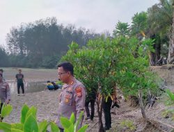 Dalam Rangka HUT Ke-72, Humas Polres Mukomuko Gelar Giat Penanaman Pohon Mangrove