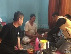 Relawan Gagan Quick Respon KBB Berikan Bantuan Terhadap Dadang Sudarman Korban Angin Puting Beliung
