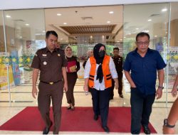 Penahanan Tersangka Korupsi Dana BLU UIN Sultan Syarif Kasim Riau TA. 2019 Rugikan Negara 7,6 Miliyar