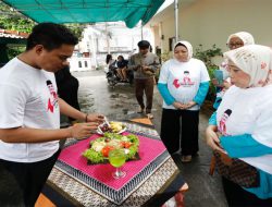 Antusiasme Ibu-Ibu di Kebayoran Lama Ikuti Lomba Masak Nasi Goreng Muslimah Ganjar