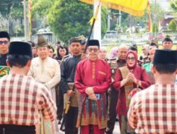 Resmi Jabat Kepala Kejaksaan Tinggi Riau, Akmal Abbas SH,MH Disambut Adat Tepuk Tepung Tawar