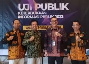 Kadis Kominfo Pimpin Presentasi Uji Publik Monev KIP 2023