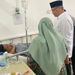 Wakil Walikota Marfen Sampaikan Rasa Duka pada Keluarga Korban