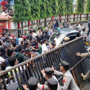 Demo Desak Pemkab Pangandaran Batalkan Pinjaman ke Bank Sempat Memanas