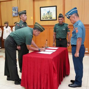 Kapuspen TNI Pimpin Serah Terima Jabatan Kabid Prodok Puspen TNI