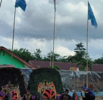 Terbit Keputusan Menkumham, Ketua RKR Firdaus Lakukan Potong Tumpeng Sebagai Ucap Syukur