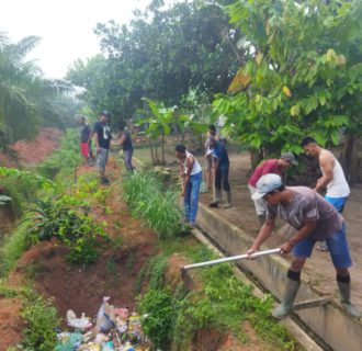 Desa Nanggar Bayu Terus Pertahankan Budaya Gotong Royong