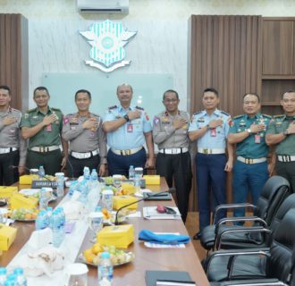 Terima Kunjungan Danpuspom TNI, Kakorlantas Ungkap Kerjasama Penegakkan Hukum di Bidang Lalu Lintas