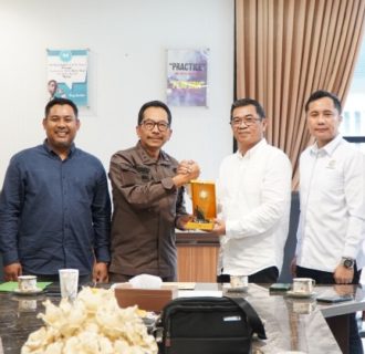 Kepala Kejaksaan Tinggi Riau Terima Audiensi dari Pengurus PWI Riau