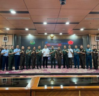 Panglima TNI dan Jaksa Agung Jalin Sinergi untuk Penguatan Hukum