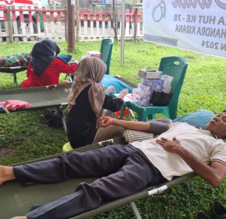 Bakti Sosial Donor Darah dan Penyuluhan Kesehatan Mendukung Pembangunan Non Fisik dalam TMMD ke-119 di Sijunjung