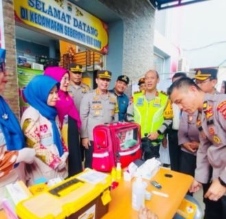 Kapolda Sumsel Tinjau Pelayanan Kesehatan untuk Petugas Pemilu di Palembang