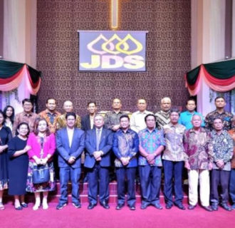 Gereja-Gereja Riau Doa Bersama ” Damailah Indonesiaku”  Untuk Kesatuan Umat Dan Pemilu Damai 2024