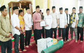 Ketua DPRD Dharmasraya Bersama TSR 1 Nyemarak Masjid Al Ihsan Abai Siat dalam Rangka Ramadhan