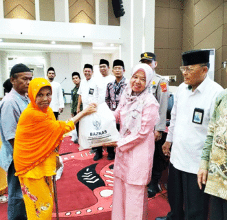 Festival Ramadhan Nasional, Baznas dan Kemenag Berkolaborasi Salurkan Paket Sembako 