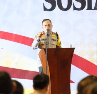 Wakapolda Riau Pimpin Apel Akbar Polisi RW, Dukung Pelayanan Publik dengan Peluncuran Aplikasi “Ada Polisi”