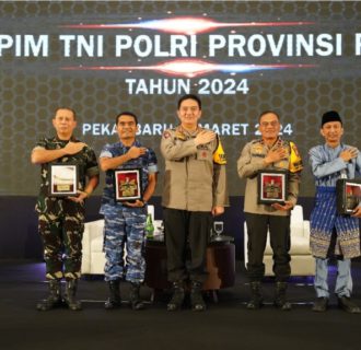 Irjen Pol Iqbal Pimpin Rapim TNI-POLRI Riau 2024: Sinergi Untuk Keamanan dan Kesejahteraan.