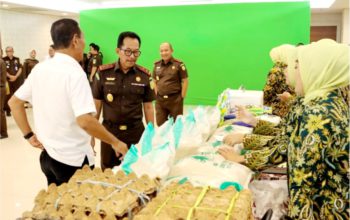 Kejati Riau Gelar Bazar dan Pasar Murah Ramadhan 1445 H untuk Membantu Para Pegawai Menjelang Idul Fitri