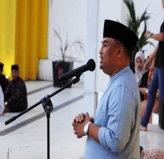 Bupati Sutan Riska Tuanku Kerajaan Berbuka Puasa Bersama Tokoh Agama Dharmasraya